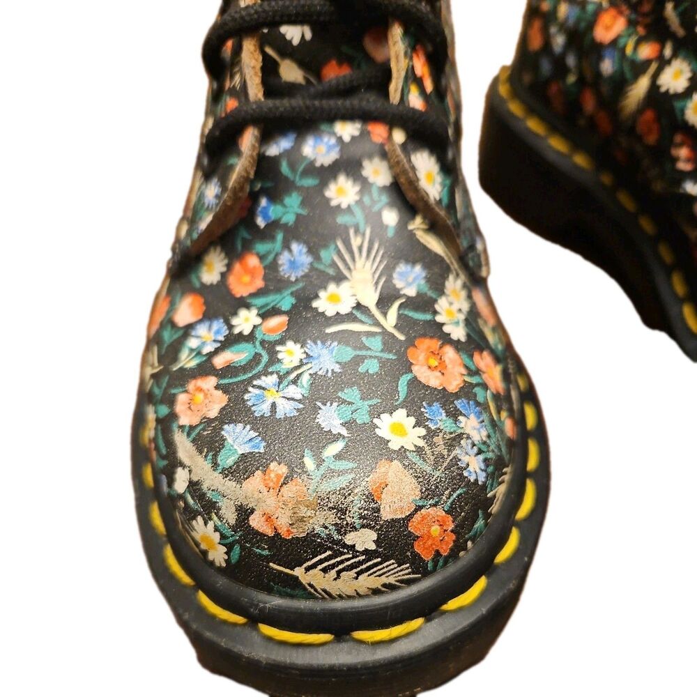 DR. MARTENS BLACK FLORAL BOOTS MADE IN ENGLAND RARE VINTAGE 13C UK / 1Y US - Picture 6 of 16